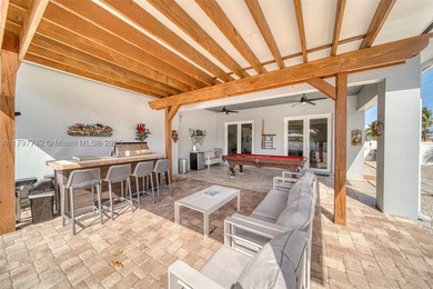 This exquisite property, constructed in 2018, offers the perfect - photo 36