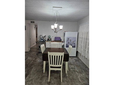 Beautifully Renovated 2/2 in Club Wildwood - Move In Ready and - photo 11