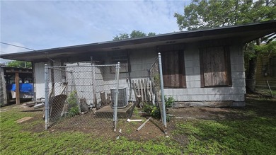 Located in Corpus Christi, this 3 bed 2 bath home offers 1,344 - photo 13