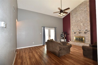 Welcome home to this charming 2-bedroom, 1-bath starter home - photo 6