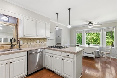 Stunning expanded and fully renovated home in sought-after - photo 26
