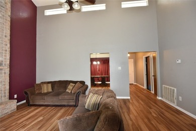 Welcome home to this charming 2-bedroom, 1-bath starter home - photo 10