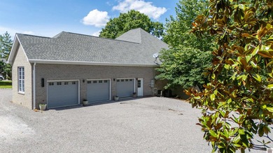 Built in 2019, this one level Lake Barkley waterfront home - photo 35