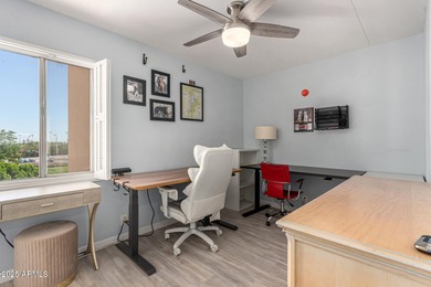 STUNNING & IMMACULATE CORNER UNIT NEAR OLD TOWN