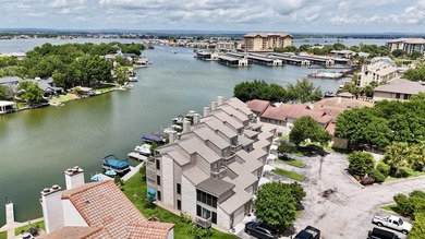 This Lake LBJ waterfront townhome is ideally situated on a - photo 2