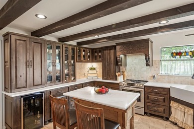Beautiful custom 3BD-2.5BA Golf Course Home at Holly Lake Ranch - photo 13
