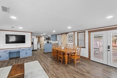 So much to enjoy with this beautifully updated Lake Eufaula home - photo 15