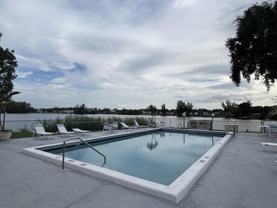 Rare opportunity to own one of the most desirable waterfront - photo 23
