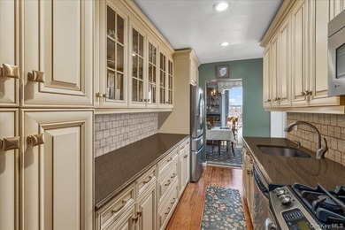 Experience effortless living in this meticulously maintained - photo 9
