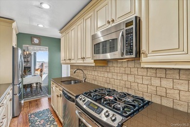 Experience effortless living in this meticulously maintained - photo 10