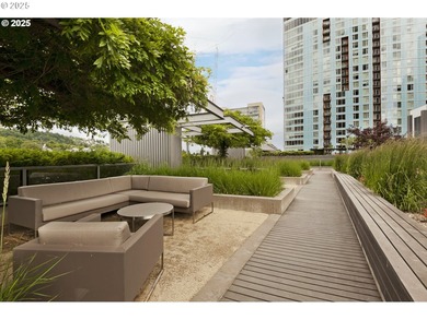 Discover urban effortless living in this beautifully designed 1