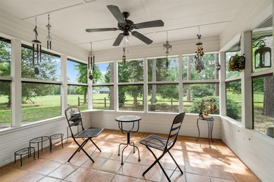 Beautiful custom 3BD-2.5BA Golf Course Home at Holly Lake Ranch - photo 33