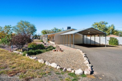 Come see this fantastic country home in Chino Valley. The