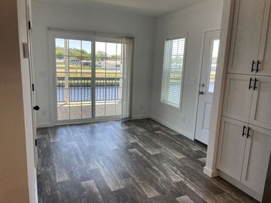 Harbor View Mobile Manor is a 55 + active age qualified - photo 8