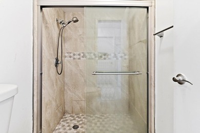 Welcome to this thoughtfully designed townhouse in Lakeside - photo 15