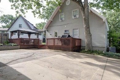 This well-maintained 4-bed, 2-bath home is truly move-in ready - photo 23