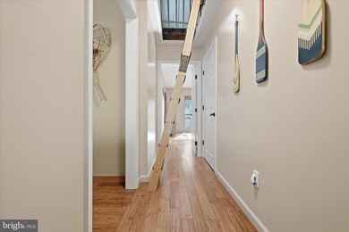 Rarely do you find a completely renovated mountain cabin with a - photo 28