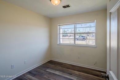 Charming 3-bedroom, 2-bath home offering 1,416 sq ft of - photo 21