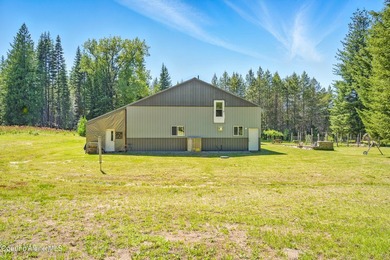 Behold a scarce opportunity with large acreage! This stunning - photo 24