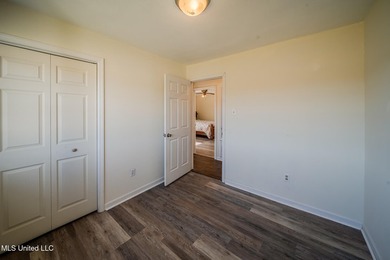 Charming 3-bedroom, 2-bath home offering 1,416 sq ft of - photo 24