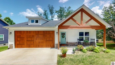 Waterfront living at an accessible price in this nearly new home - photo 25