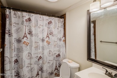Charming 3-bedroom, 2-bath home offering 1,416 sq ft of - photo 33