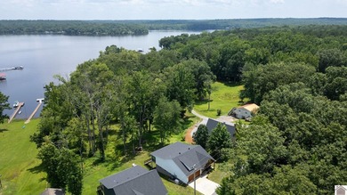 Waterfront living at an accessible price in this nearly new home - photo 34