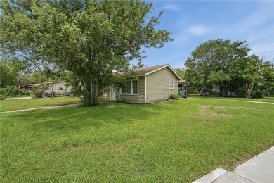 Welcome to 1101 Vance Dr! This charming 3-bedroom, 1.5-bath home - photo 2