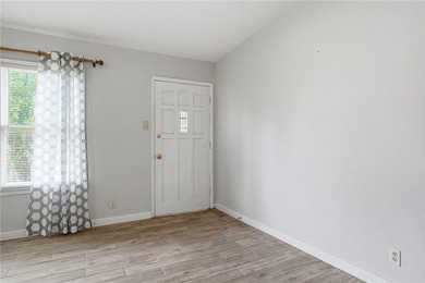Welcome to 1101 Vance Dr! This charming 3-bedroom, 1.5-bath home - photo 3