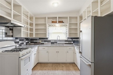 Welcome to 1101 Vance Dr! This charming 3-bedroom, 1.5-bath home - photo 10