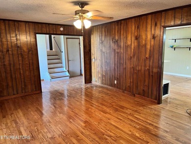 Discover tranquil living in this spacious 3-bedroom, 2-bathroom - photo 4