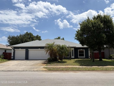 Spacious 4BR/3BA pool home with over 2,300 sq. ft. and a 3-car - photo 1