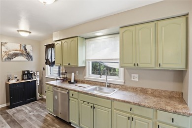 Charming Colonial offering 1,400 sq. ft. in the desirable East - photo 12
