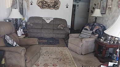 Lovely 1979 double wide (26x44) manufactured home located in the - photo 20