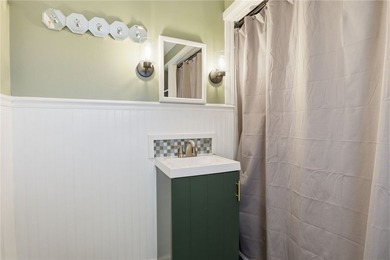 Charming Colonial offering 1,400 sq. ft. in the desirable East - photo 24