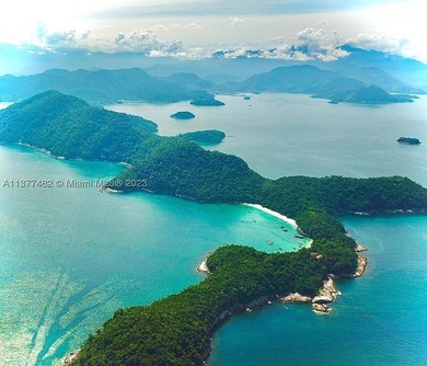 Island in BRAZIL,RIO DE JANEIRO, a Paradise known by many - photo 9
