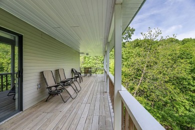 Lakefront living at its finest on beautiful Beaver Lake! This - photo 38