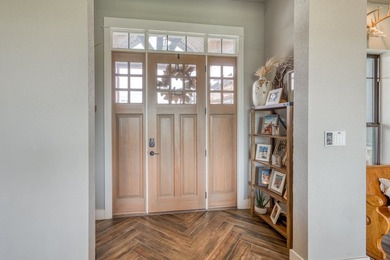 Welcome to 112 Legendary Estates Dr, where modern Hill Country - photo 10