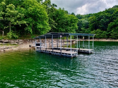 Lakefront living at its finest on beautiful Beaver Lake! This - photo 50