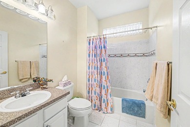 Devonshire Village beauty -- Beautiful 3 bedroom/2 bath sought - photo 13