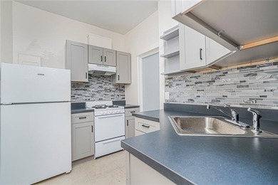3 family brick home. 2249 SQFT of living space. A great - photo 14