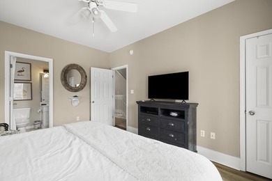 Discover a rare opportunity to own a spacious 5-bedroom - photo 21