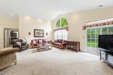 Devonshire Village beauty -- Beautiful 3 bedroom/2 bath sought - photo 21