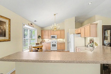 Devonshire Village beauty -- Beautiful 3 bedroom/2 bath sought - photo 23