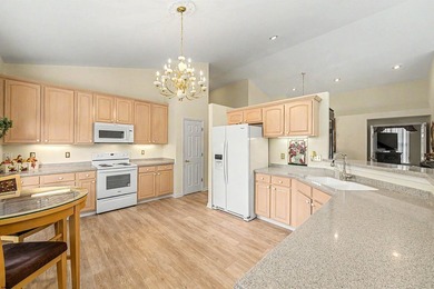 Devonshire Village beauty -- Beautiful 3 bedroom/2 bath sought - photo 24