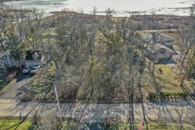 East Loon Lake Lot For Sale in Antioch Illinois