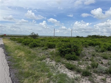 Excellent opportunity to own three 1/2 acre lots in Choke Canyon - photo 2