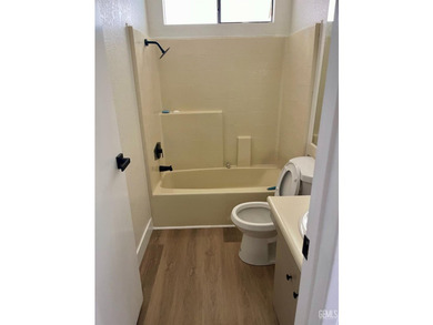 Welcome to 3386 Greenacre Drive! This spacious 3-bedroom - photo 13