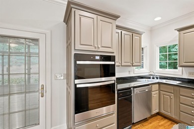 If you're looking for a private setting in Homewood, this - photo 14
