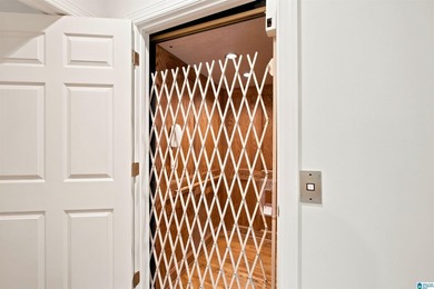 If you're looking for a private setting in Homewood, this - photo 19